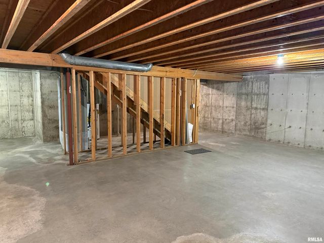 3160 Genevieve Drive, Quincy, IL 62305