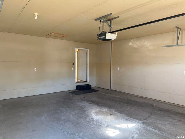 3160 Genevieve Drive, Quincy, IL 62305