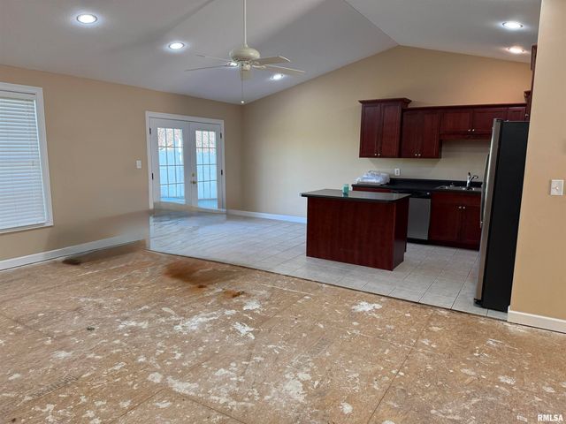 3160 Genevieve Drive, Quincy, IL 62305