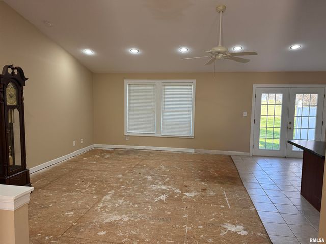 3160 Genevieve Drive, Quincy, IL 62305