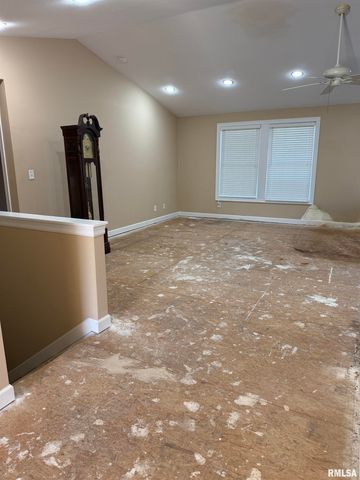 3160 Genevieve Drive, Quincy, IL 62305