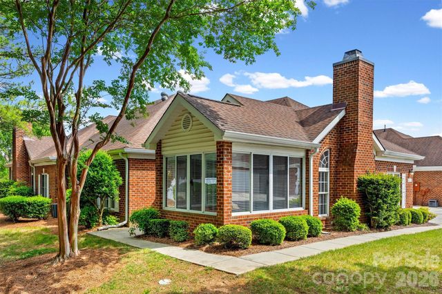 8228 Windsor Ridge Drive, Charlotte, NC 28277