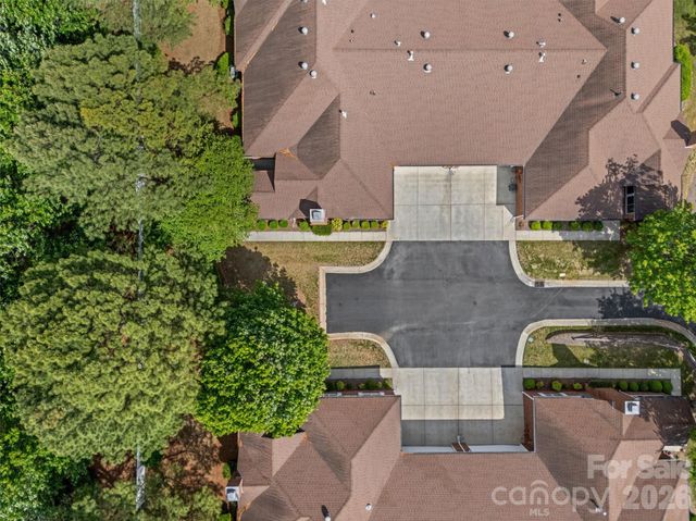 8228 Windsor Ridge Drive, Charlotte, NC 28277