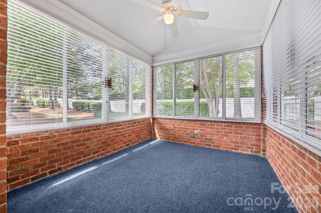 8228 Windsor Ridge Drive, Charlotte, NC 28277