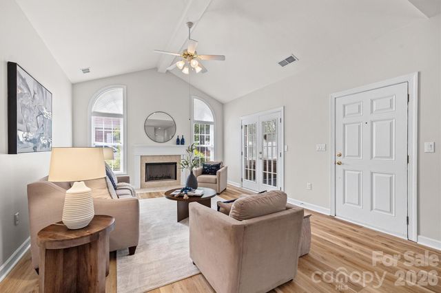 8228 Windsor Ridge Drive, Charlotte, NC 28277