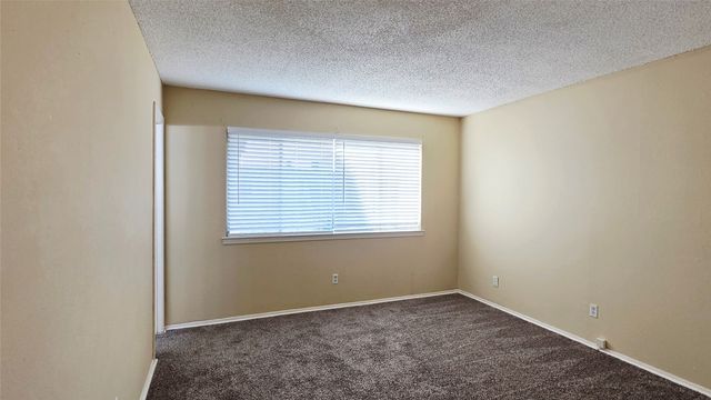 220 Village North Drive, Richardson, TX 75081
