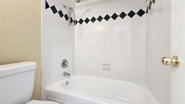 220 Village North Drive, Richardson, TX 75081