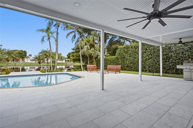1721 NW 114th Avenue, Pembroke Pines, FL 33026