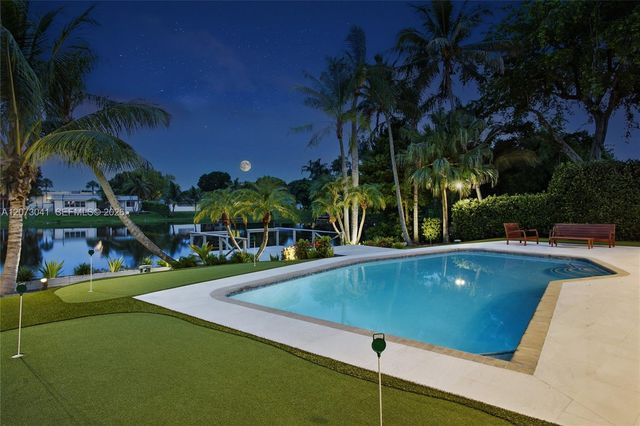 1721 NW 114th Avenue, Pembroke Pines, FL 33026