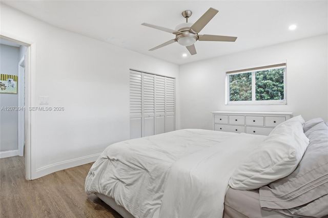 1721 NW 114th Avenue, Pembroke Pines, FL 33026