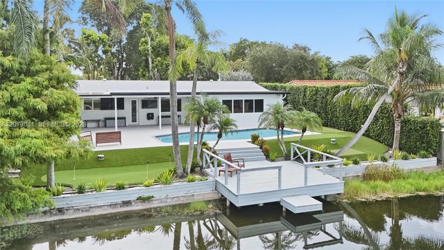 1721 NW 114th Avenue, Pembroke Pines, FL 33026