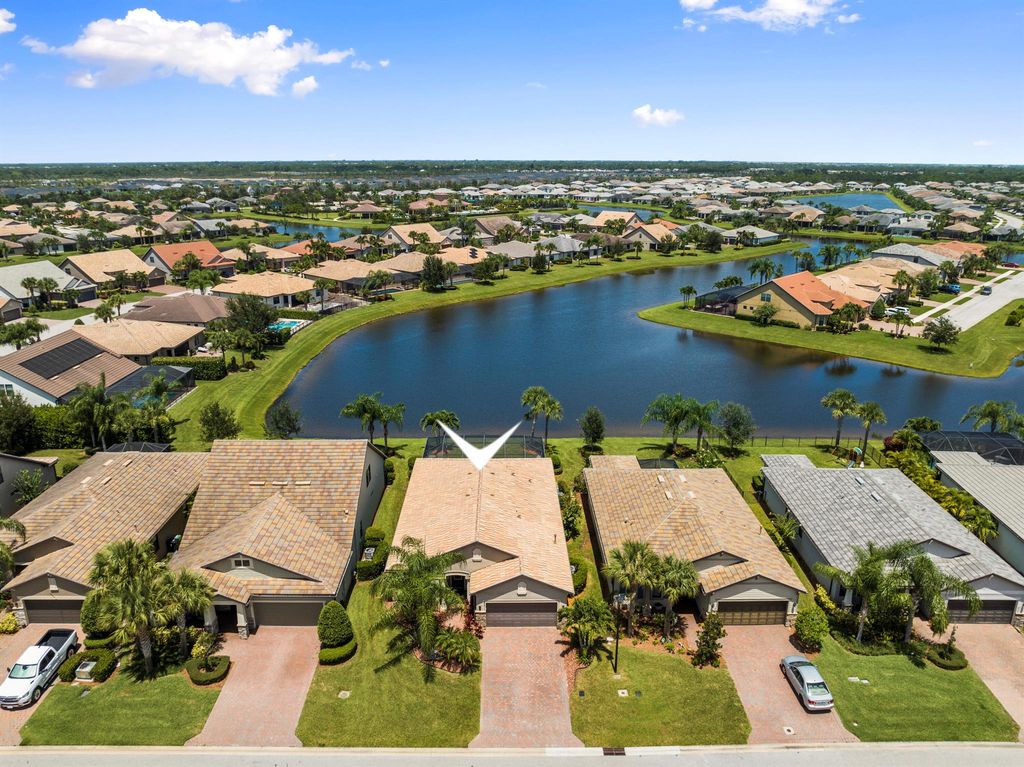 336 SE Courances Drive, Port St Lucie, FL 34984