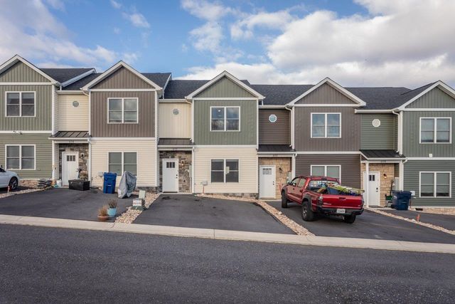 612 ZEPHYR DR, Rockingham, VA 22801