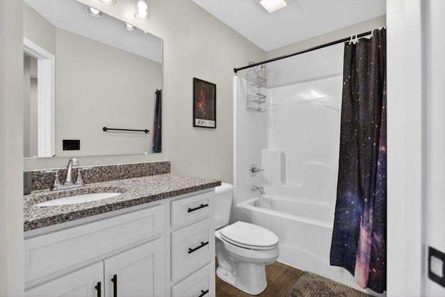 612 ZEPHYR DR, Rockingham, VA 22801