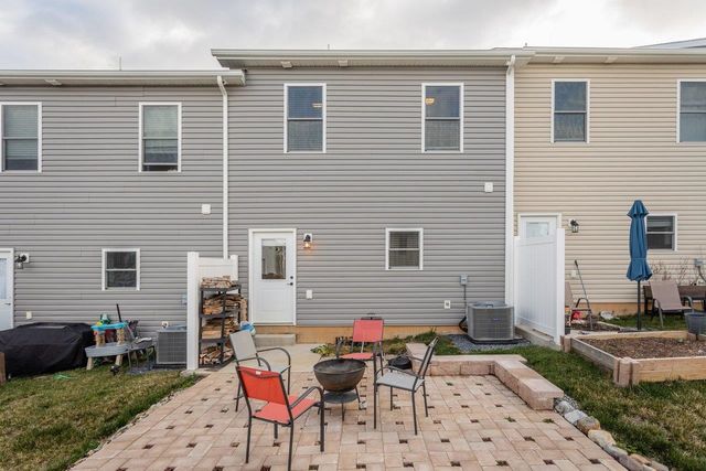 612 ZEPHYR DR, Rockingham, VA 22801