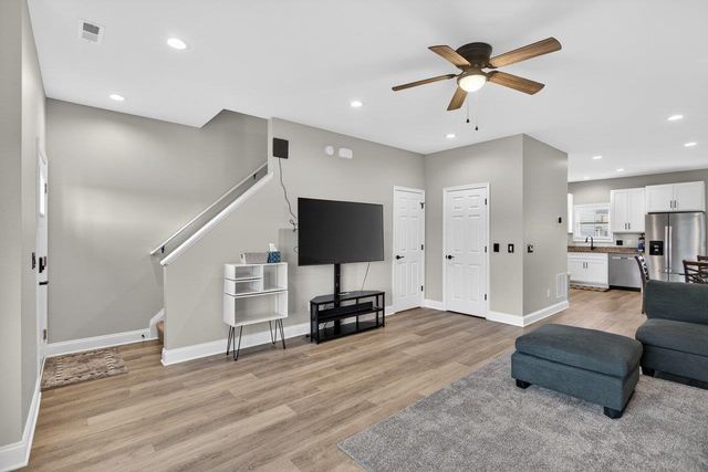 612 ZEPHYR DR, Rockingham, VA 22801