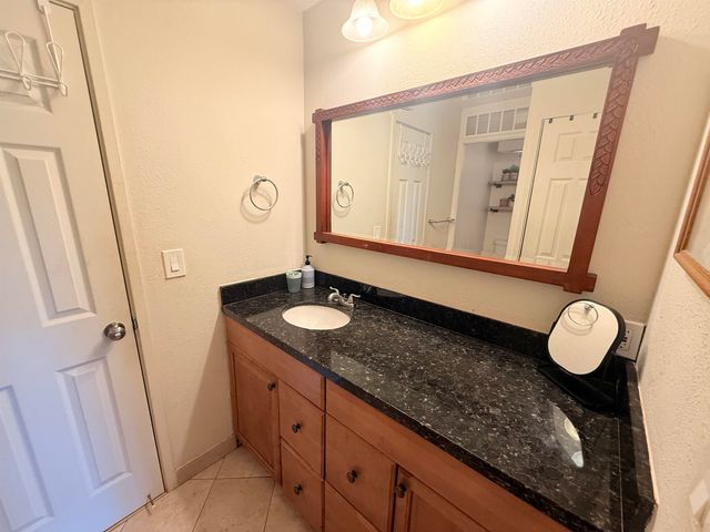 3660 Lower Honoapiilani Rd # 111, Lahaina, HI 96761