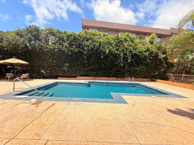 3660 Lower Honoapiilani Rd # 111, Lahaina, HI 96761