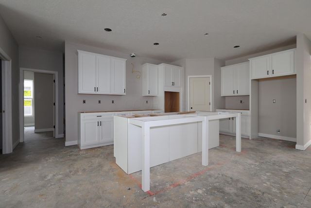 4543 Corsican Loop E, Hilliard, OH 43026