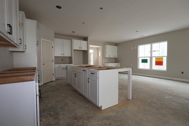 4543 Corsican Loop E, Hilliard, OH 43026