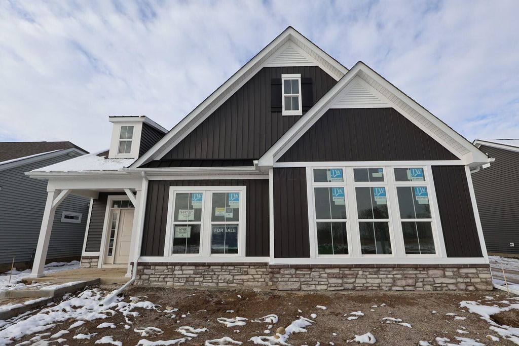 4543 Corsican Loop E, Hilliard, OH 43026