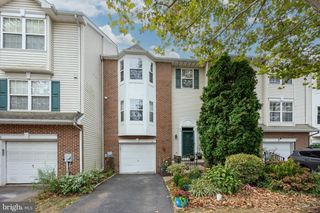 10 HUNT CLUB DR, Collegeville, PA 19426