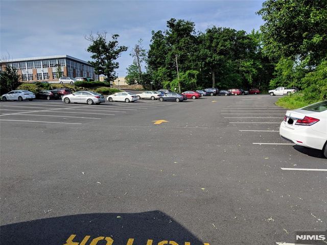 190 Sylvan Avenue C7, Englewood Cliffs, NJ 07632