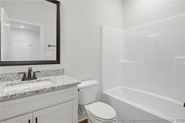 1515 McBryde Lake Road, Raeford, NC 28376