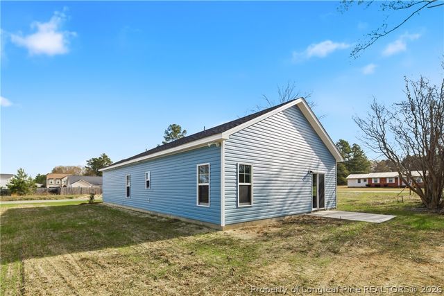 1515 McBryde Lake Road, Raeford, NC 28376