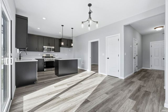 805 Zenos Boulevard, Fort Wayne, IN 46818