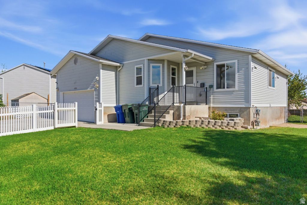 Image 2 of property listing at 6306 W MARCREST DR, West Valley City, UT 84128