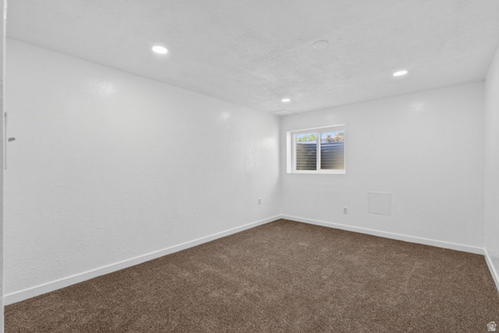 Image 25 of property listing at 6306 W MARCREST DR, West Valley City, UT 84128