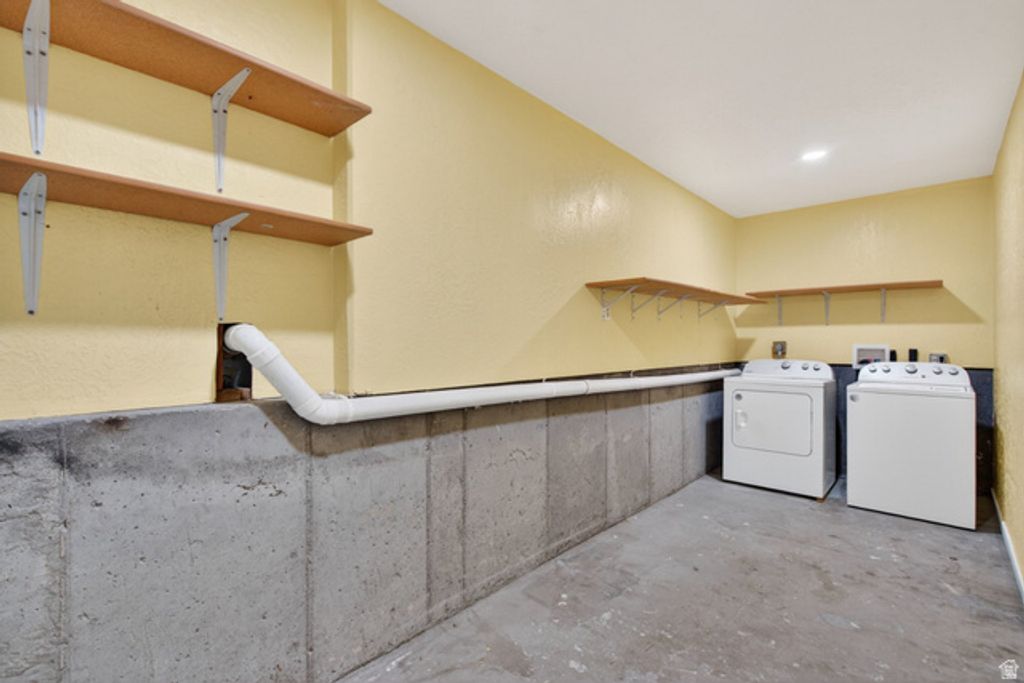 Image 37 of property listing at 6306 W MARCREST DR, West Valley City, UT 84128