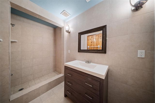 250 98 STREET NW, Okeechobee, FL 34972