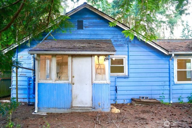14040 Ashworth Avenue N, Seattle, WA 98133