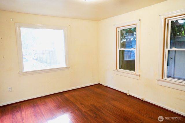 14040 Ashworth Avenue N, Seattle, WA 98133