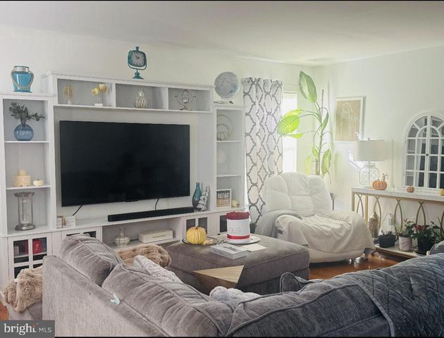 3645 DAHLGREN PL, Dumfries, VA 22026