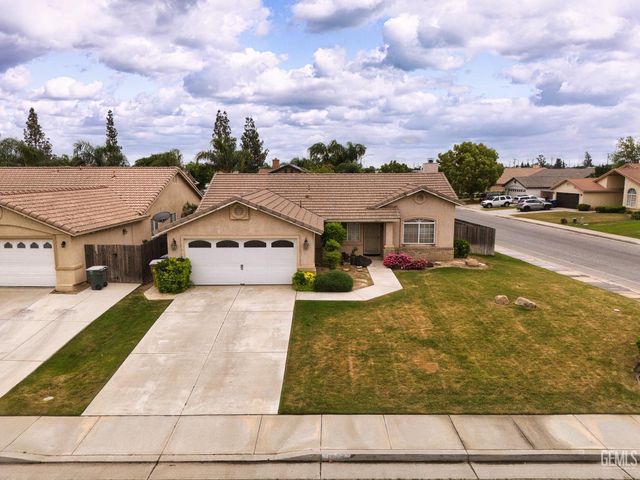 12619 Sawtooth Avenue, Bakersfield, CA 93312