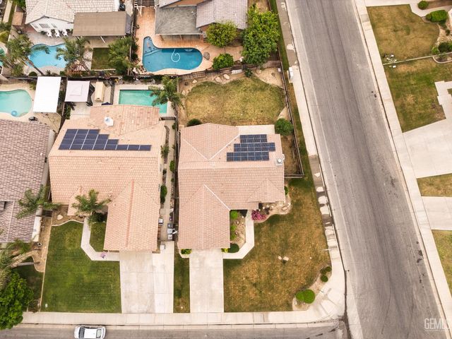 12619 Sawtooth Avenue, Bakersfield, CA 93312