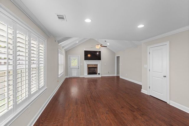 257 Puent Dr, Dothan, AL 36301