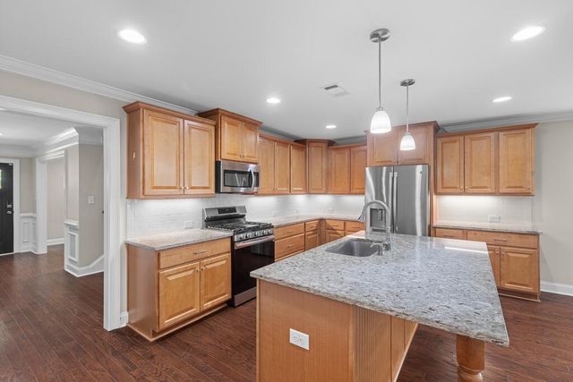 257 Puent Dr, Dothan, AL 36301