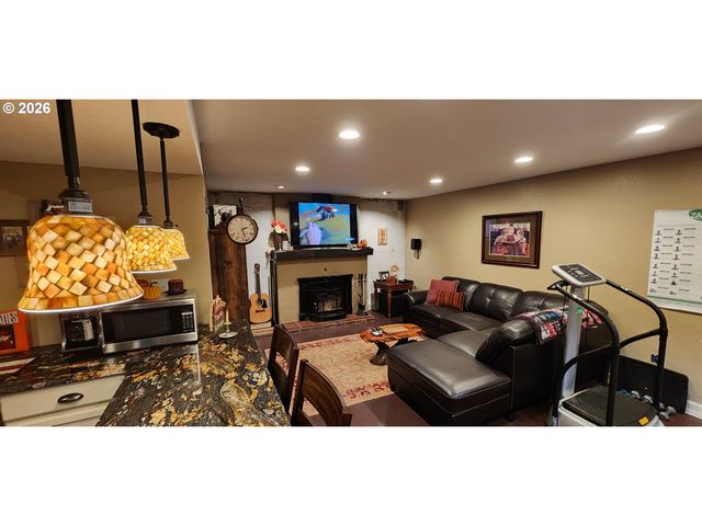 12718 Ne 159TH St, Brush Prairie, WA 98606