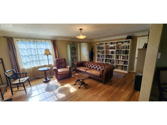 12718 Ne 159TH St, Brush Prairie, WA 98606