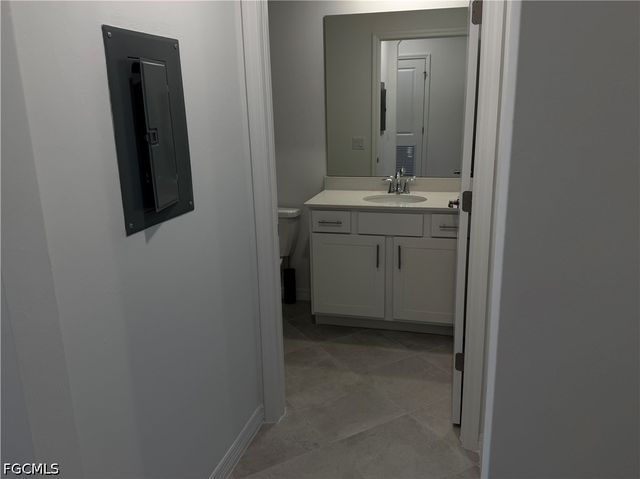 18421 Copperhead CT N 222, Lehigh Acres, FL 33936