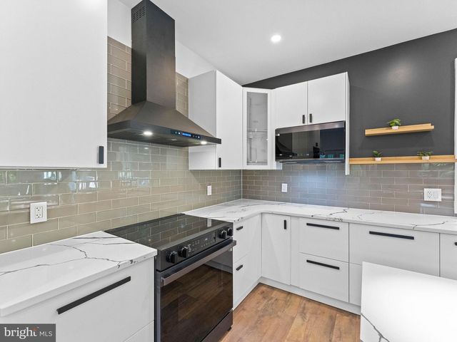 4642 BELMONT AVE, Bensalem, PA 19020