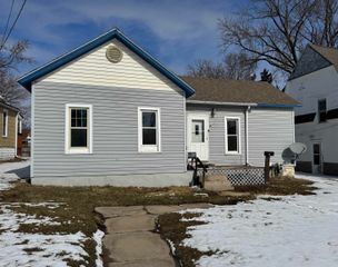 15 NW 2nd Street, Oelwein, IA 50662