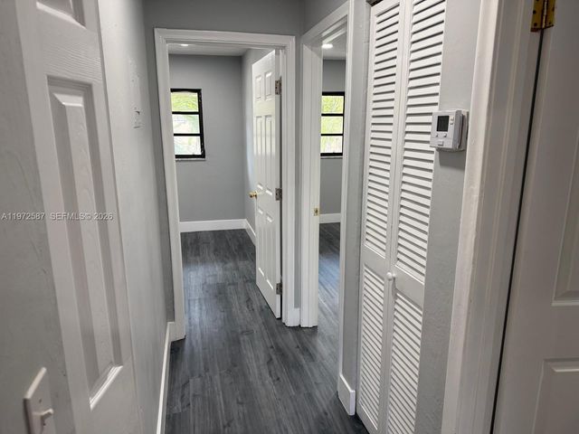 2700 N 34th Avenue I, Hollywood, FL 33021