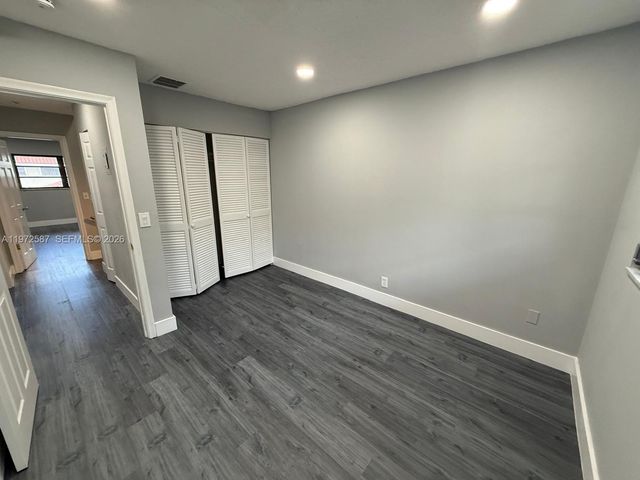 2700 N 34th Avenue I, Hollywood, FL 33021