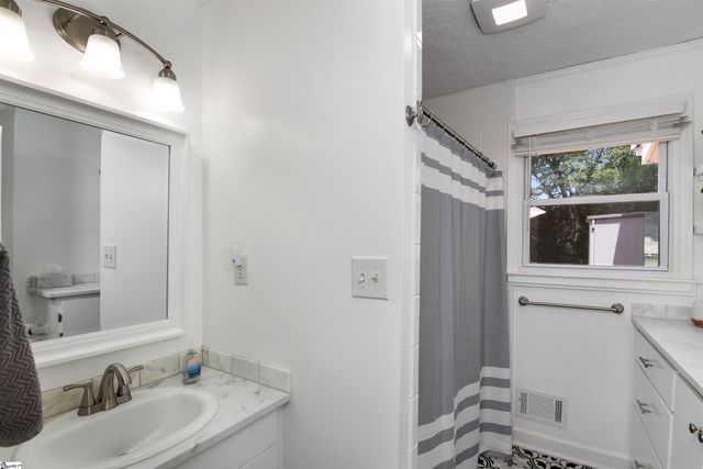 107 Drury Lane, Mauldin, SC 29662