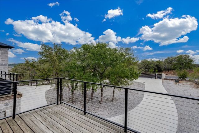 124 Cote D Azur Drive, Chico, TX 76431